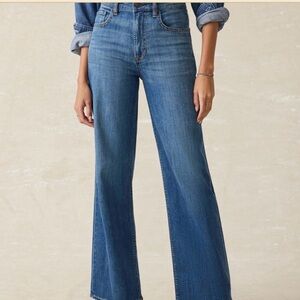 Faherty great condition Classic Blue Women's Jeans